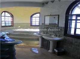Paradise Clarridge View Hotel 3*