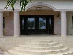Paradise Clarridge View Hotel Montego Bay